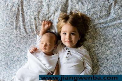 两岁宝宝睡觉头爱出汗 宝宝为什么爱出汗有哪些类型