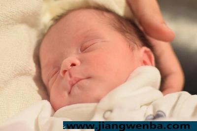 8个月宝宝拉肚子怎么办吃什么药 宝宝拉肚子发烧怎么办