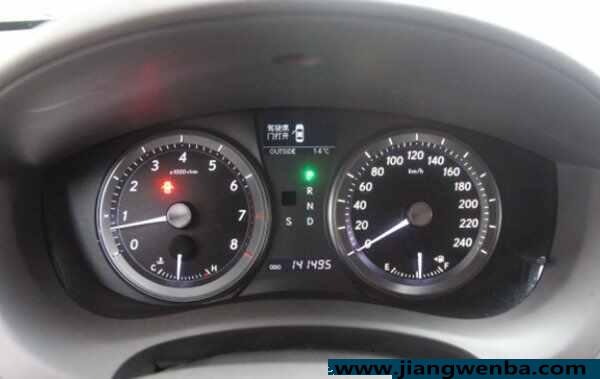 汽车240码的仪表盘是什么车？240迈仪表盘什么档次车